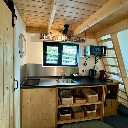 Tiny House Op De Veluwe 度假居 *